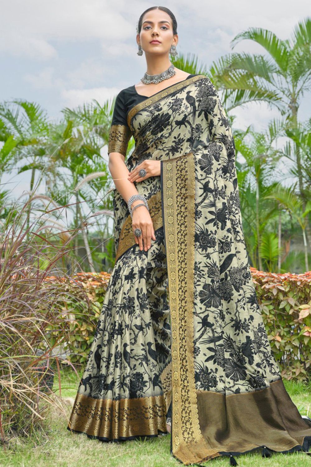 Cream Beige Printed Silk Saree With Black Motifs