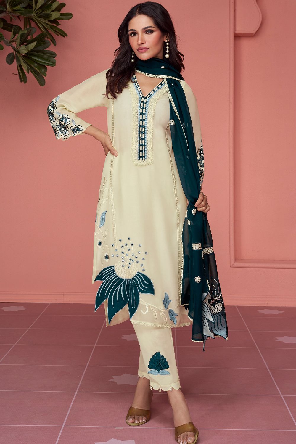 Off White Silk Party Wear Salwar Kameez